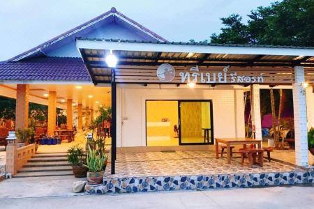 Three Bays Resort - 9