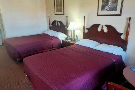 El Rancho Motel - 11
