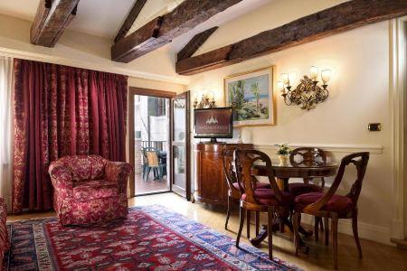 Suites Torre Dell'Orologio - 21