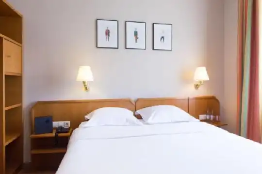 Perrin - Former Carlton - 47