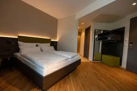 EINSTEIN am Römerpark - 10