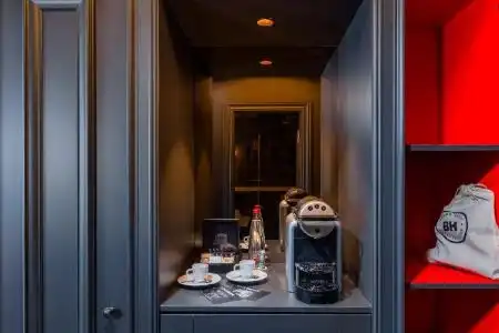 Debrah Brown, a Member of Browns - 30