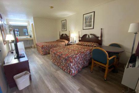 El Rancho Motel - 5