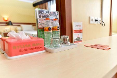 RedDoorz Plus near Mall Bali Galeria 2 (ex. Sylvia Bali Suite Residence) - 9