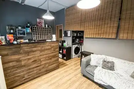 Prince Apartments - 4