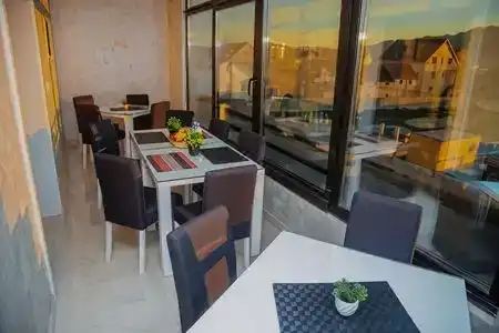 Mark's Palace - 1