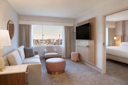 Hilton - 55