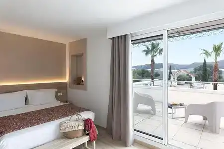 Corsica Hostel Porto Vecchio - 2