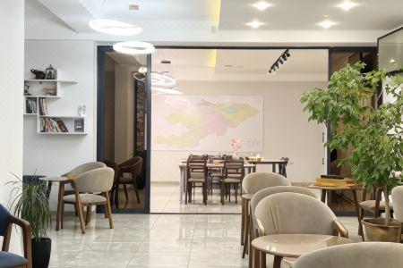 Compass Hostel - 8