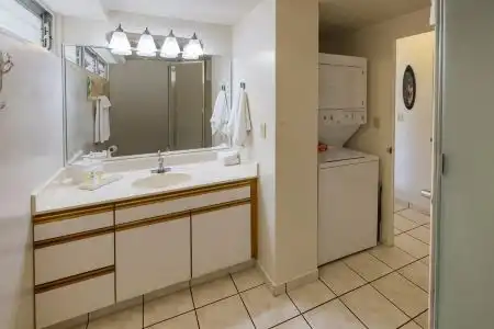 Waikiki Shore by OUTRIGGER - 61