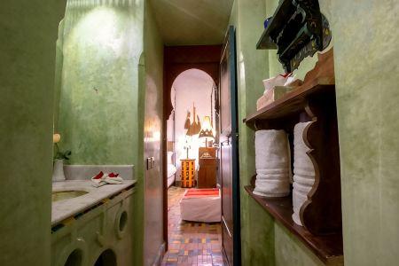 Riad Kaiss by Anika - 68