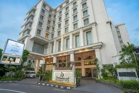 Jambuluwuk Malioboro Yogyakarta - 1