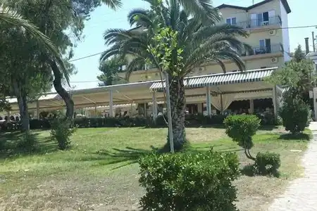 Plaza - 6