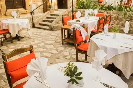 Kyrenia Palace Boutique - 3
