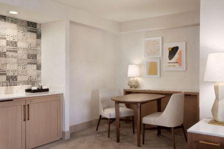 Hilton - 63
