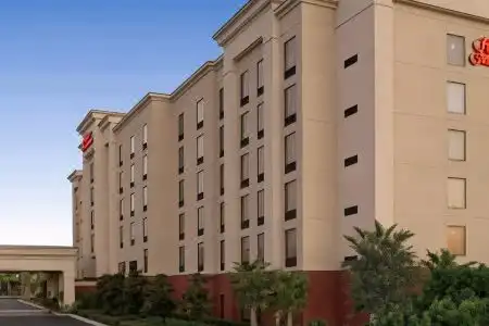 Hampton Inn & Suites Orlando-International Dr. North - 7