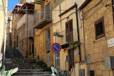 A Due Passi Dal Centro sweet rooms - 7