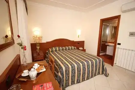 Guest House Galaxy - 2