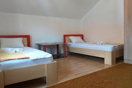 Hostel Vera - Airport Podgorica - 4