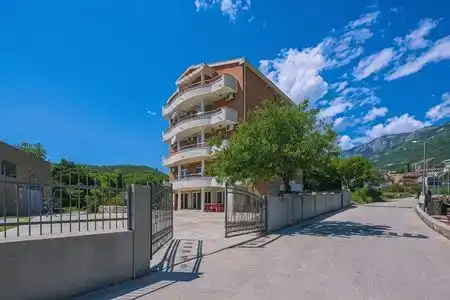 Vila Ivanovic - 4