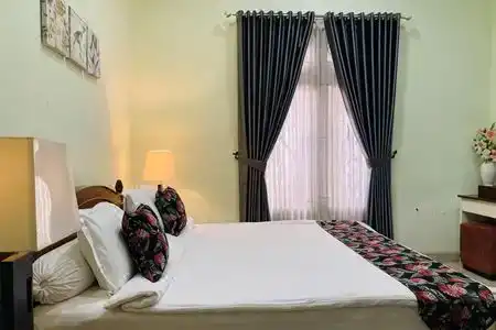 Just 11 Boutique Syariah Mitra RedDoorz Near Ugm Yogyakarta - 0