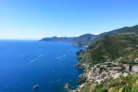 Live in the Heart of 5 Terre - 2