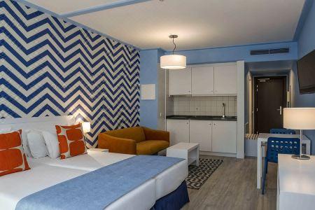 Terrace Mar Suite - 13