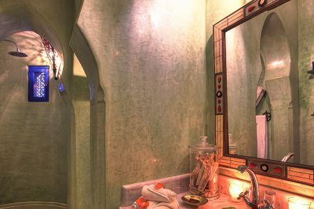 Riad Kaiss by Anika - 72