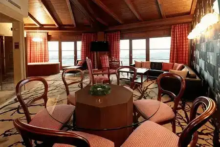 Cascade Resort & Spa - 6