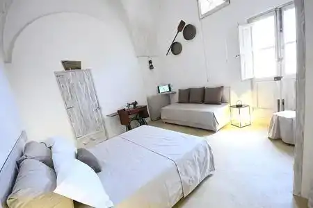 Palazzo Castriota - 4