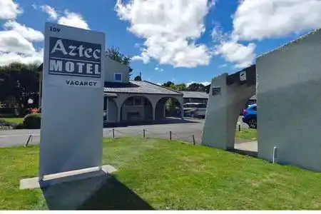 Aztec Motel - 8