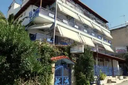 Artemis Studios & Apartments - 6