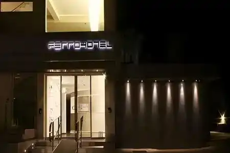 FerroHotel - 1