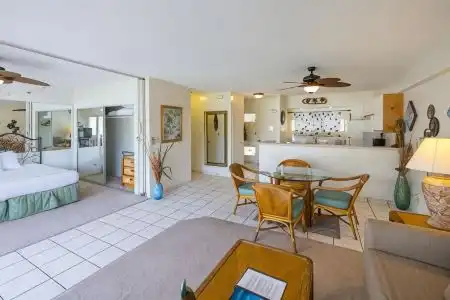 Waikiki Shore by OUTRIGGER - 58