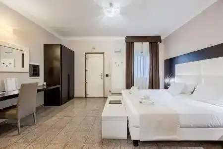 E H Suites Rome Airport - 0