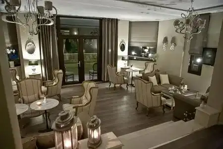 Melies Boutique - 5