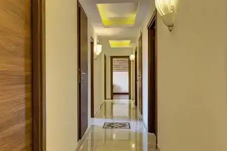Little Rhome Suites - 6