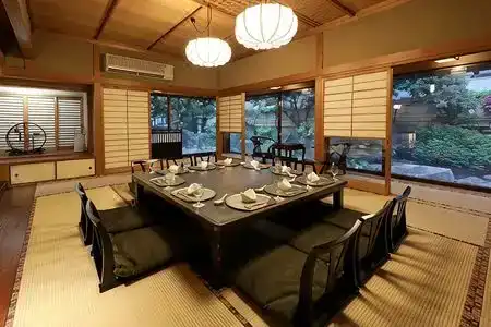 Nara Royal - 0