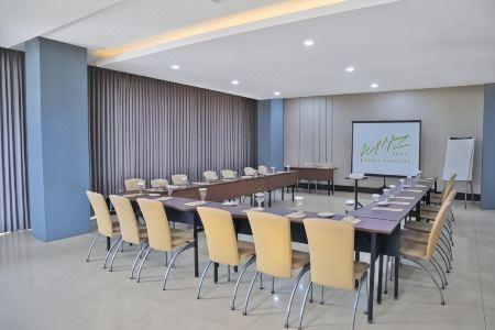 Whiz Cikini Jakarta - 8