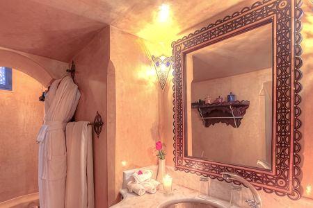 Riad Kaiss by Anika - 70