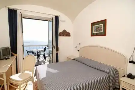 Bellevue Suite - 1