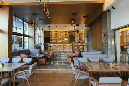 Xenios Dias Boutique - 4