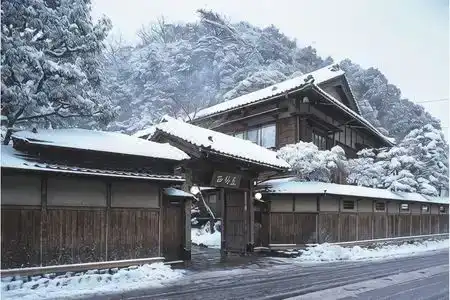 Nishimuraya Honkan - 1