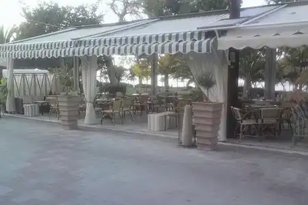 Plaza - 1