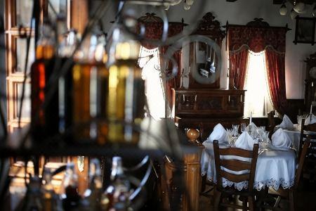 Antique House - 7