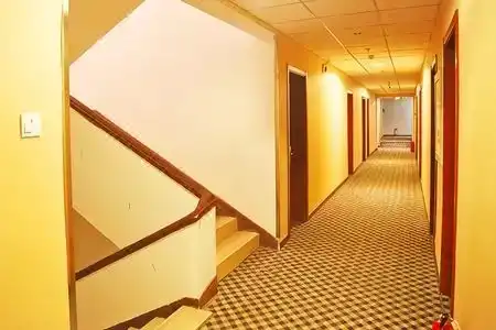 Super 8 (Beijing South Zizhuyuan Road) - 9