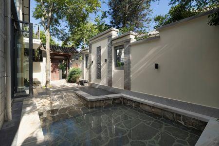 COURTYARD - 91