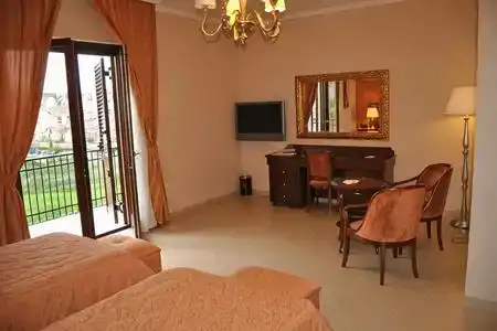 Federico II Palace - 3