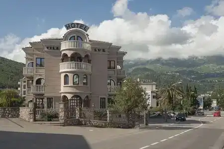 Villa Lux - 0