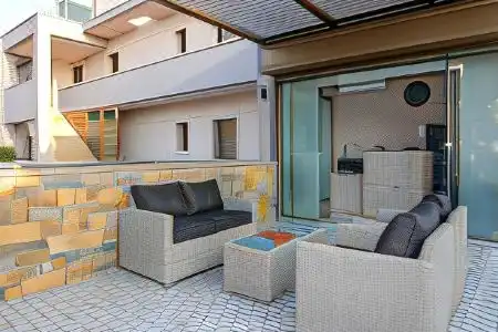 Royalty Suites Loft - 3